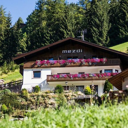 Apartments Mezdi Santa Cristina Val Gardena Экстерьер фото