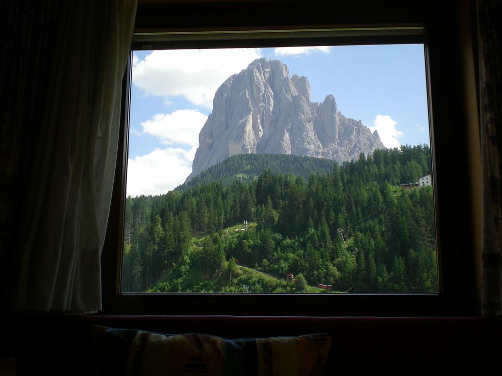 Apartments Mezdi Santa Cristina Val Gardena Экстерьер фото
